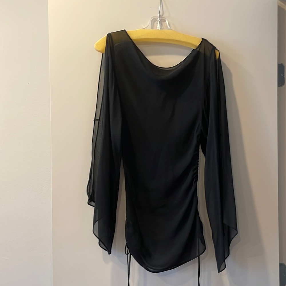 Express size 7/8 black top
